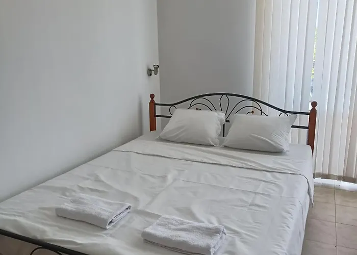 Rose מלון דירות *