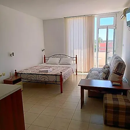 Aparthotel Rose Sluneční pobřeží