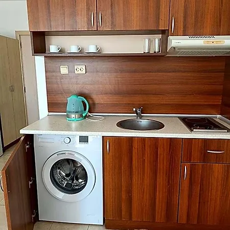 Rose Aparthotel 3*