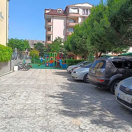 Aparthotel Rose Sluneční pobřeží